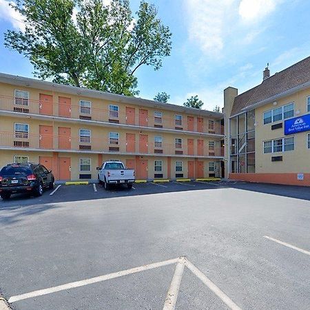 Americas Best Value Inn Media Philadelphia Exterior photo